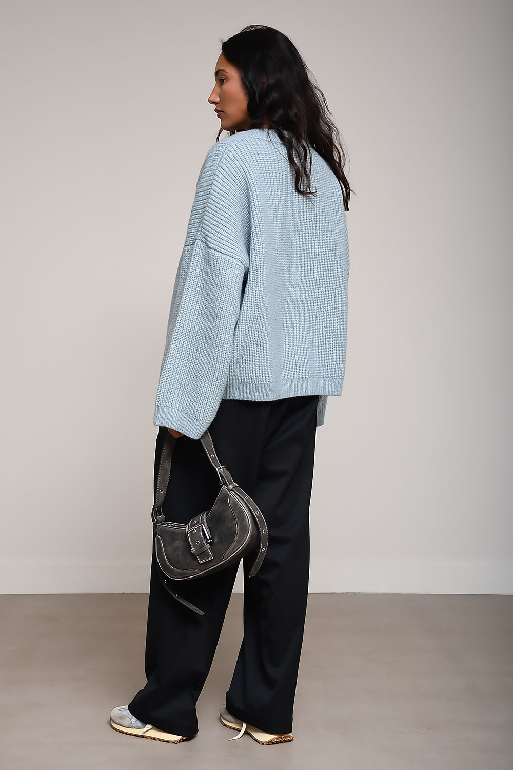 Nicole v-neck sweater