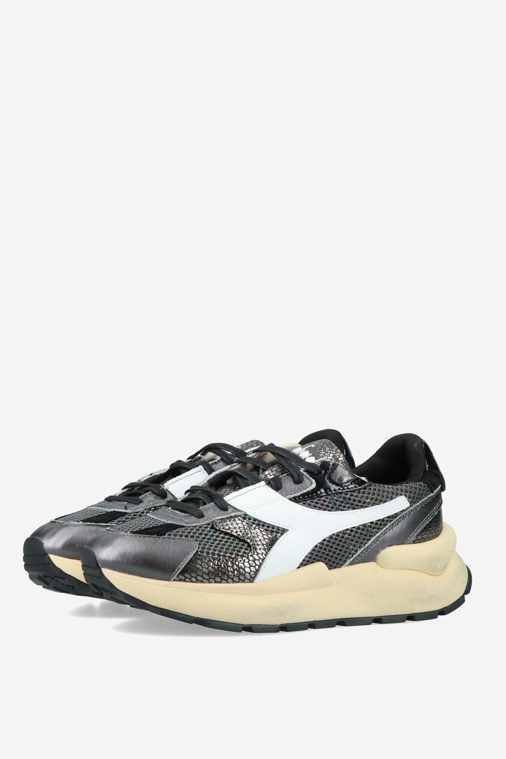 Mercury Elite cobra used mesh sneakers