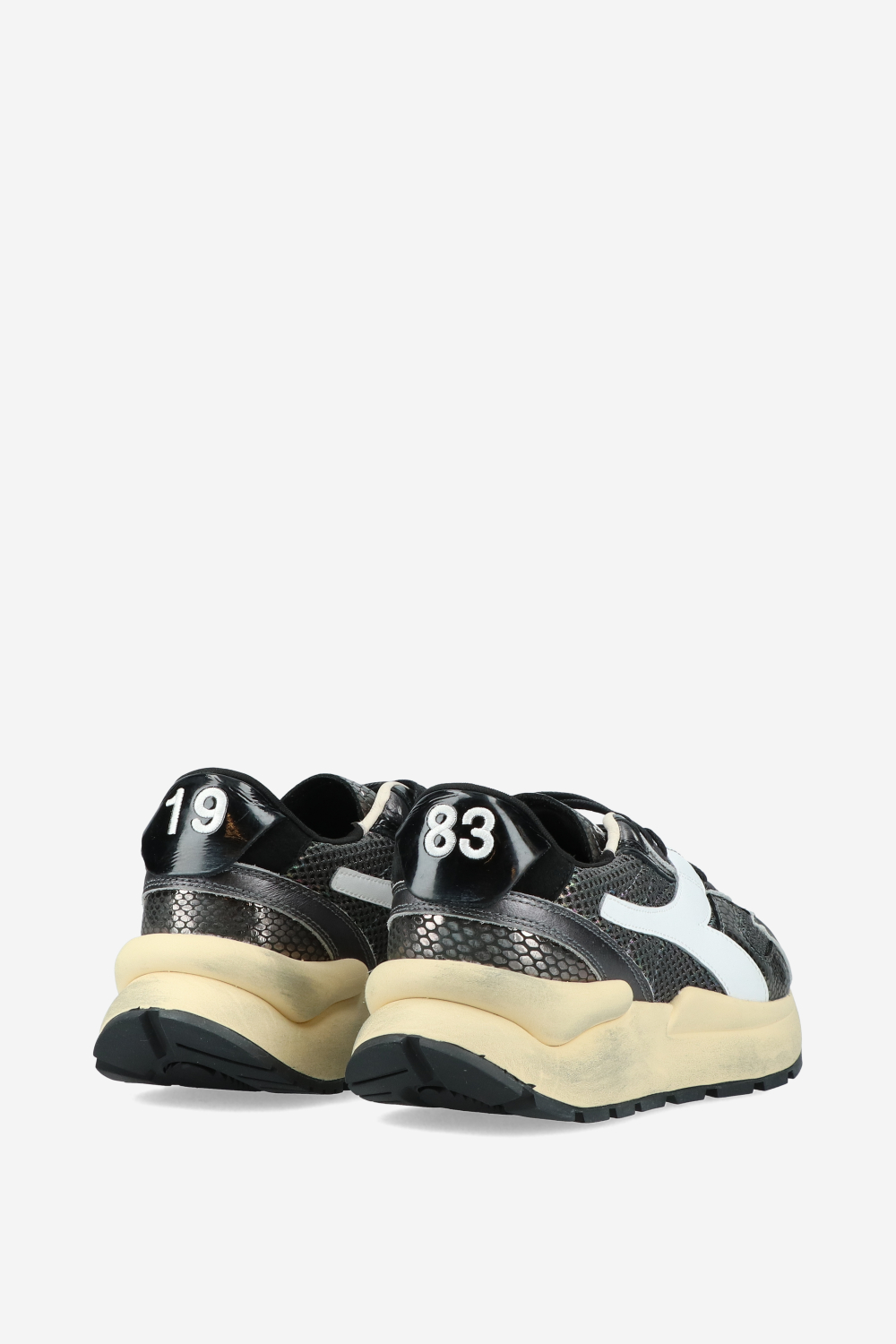 Mercury Elite cobra used mesh sneakers