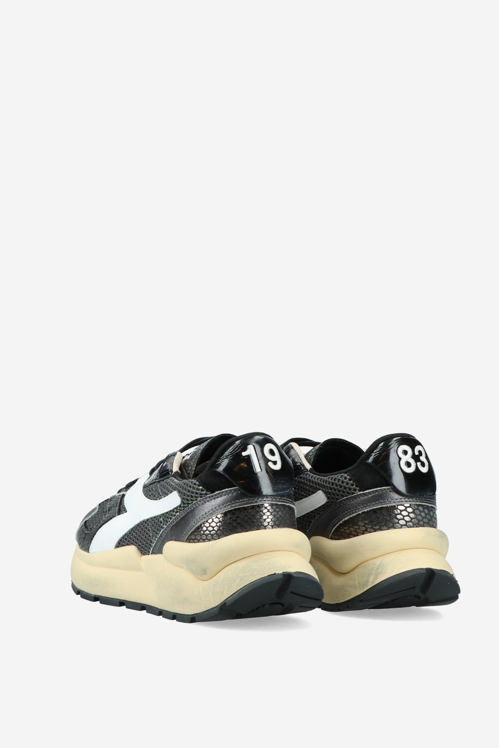 Mercury Elite cobra used mesh sneakers