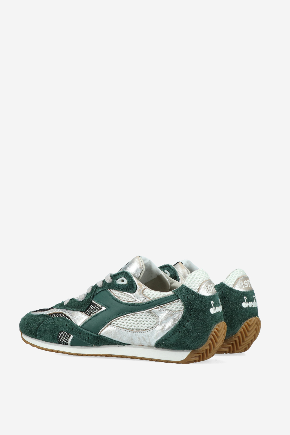 Equipe revenge italia used suede sneakers