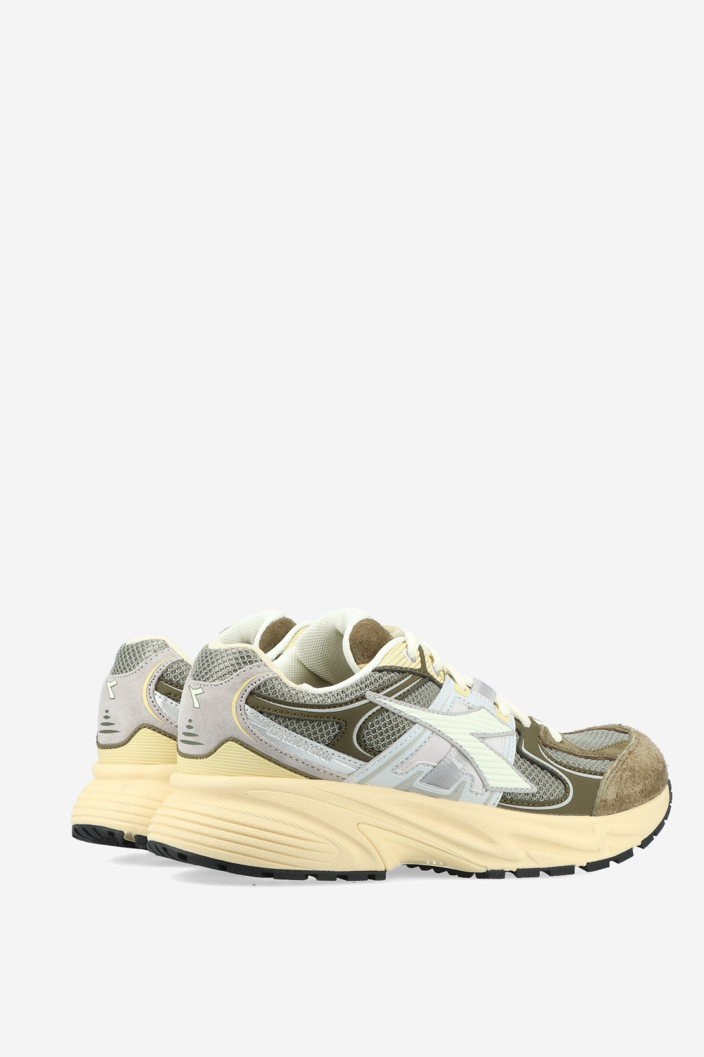 Mythos star M2 stone sneakers