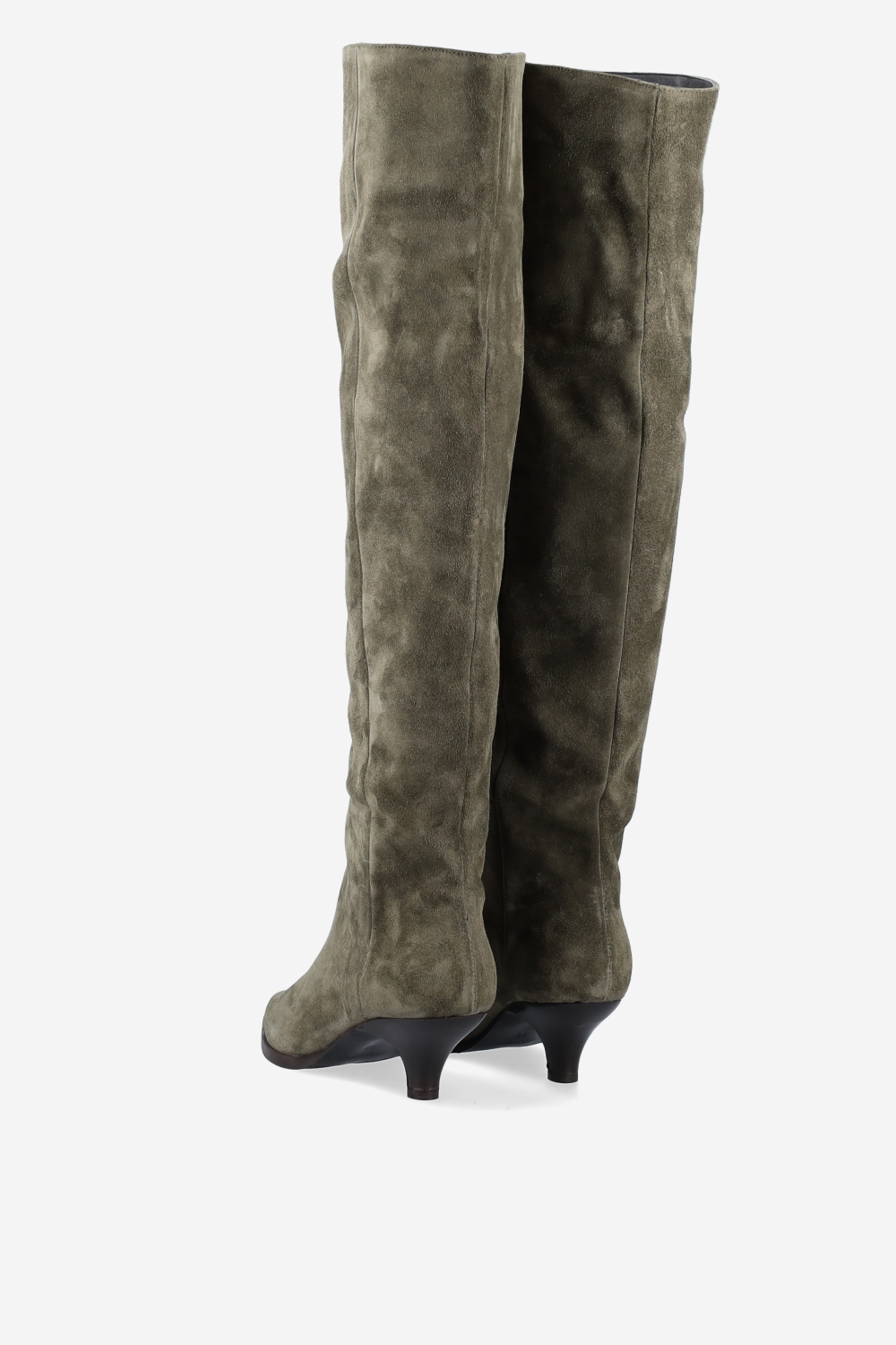 Pointed-toe knee-high suede boots