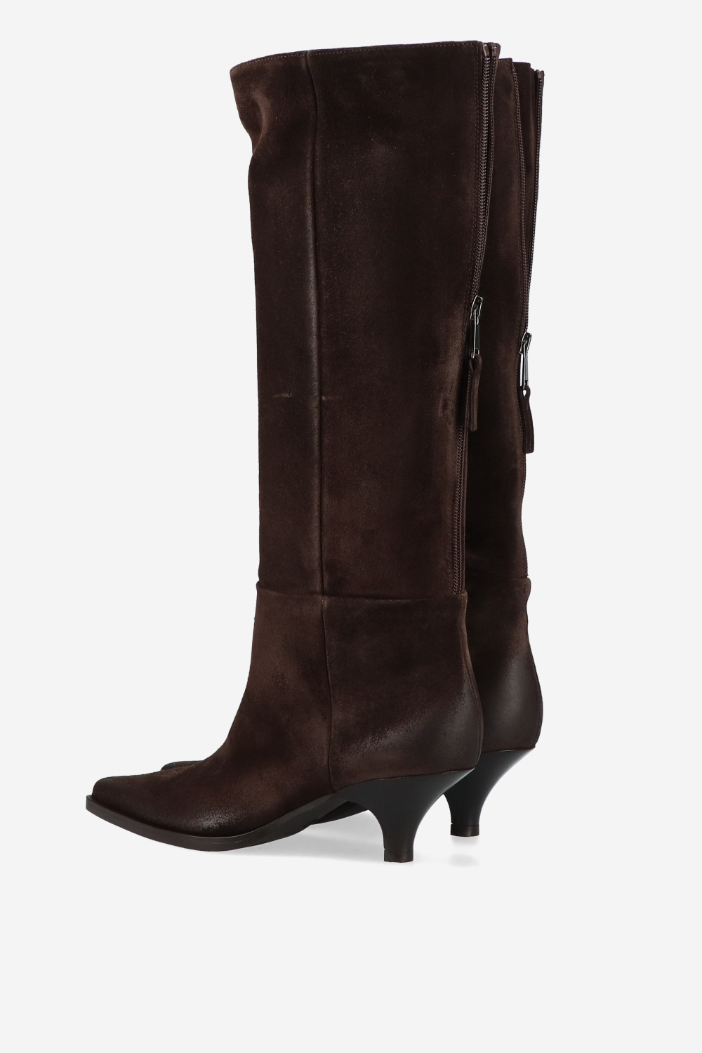 Pointed toe suede boots