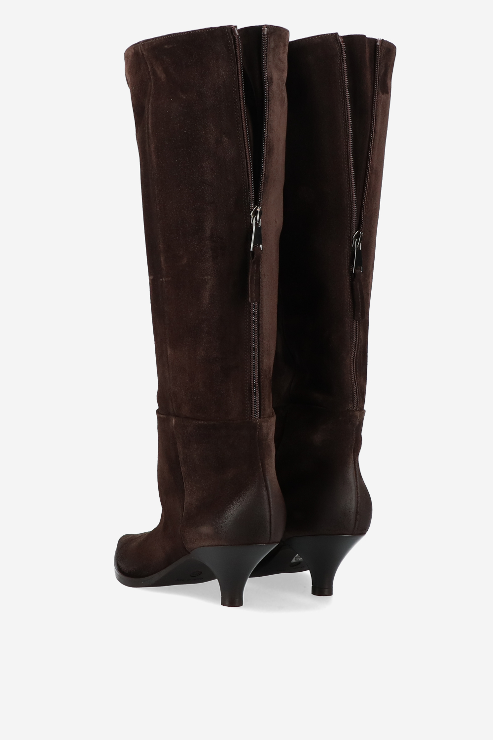 Pointed toe suede boots