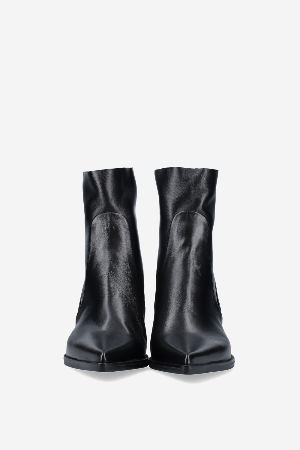 Pointed toe leather boots