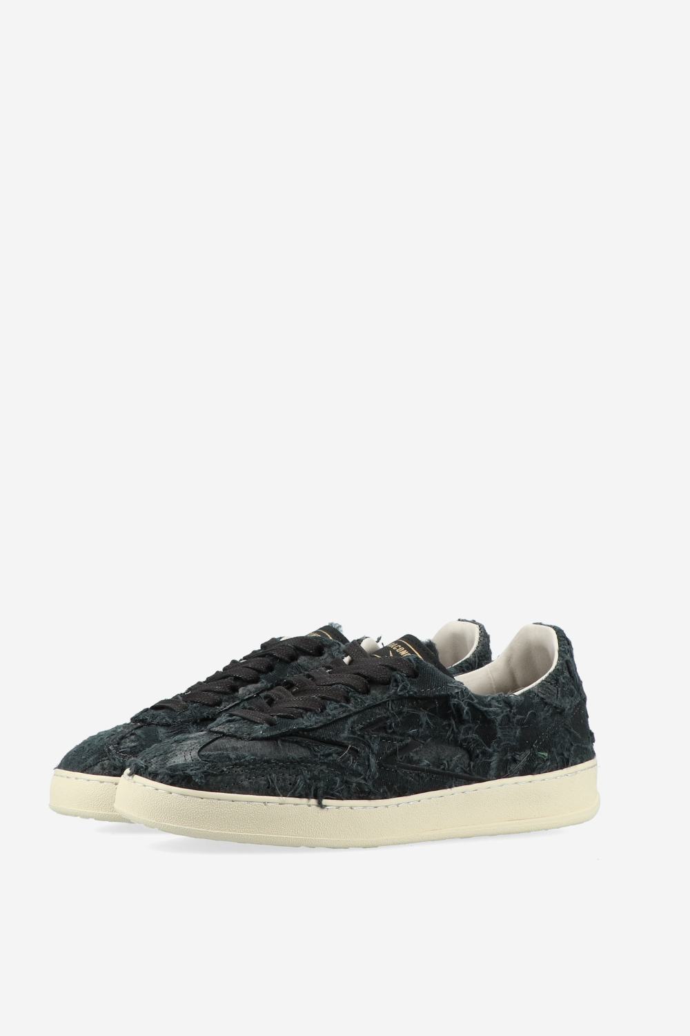 Master Club destroyed suede sneakers