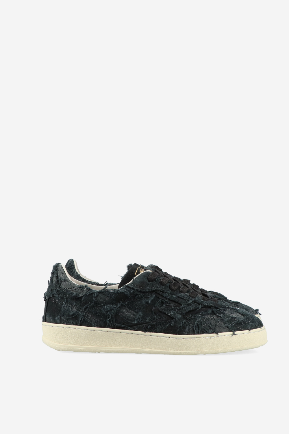 Master Club destroyed suede sneakers