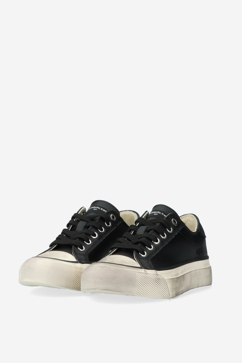 Dive vintage leather sneakers