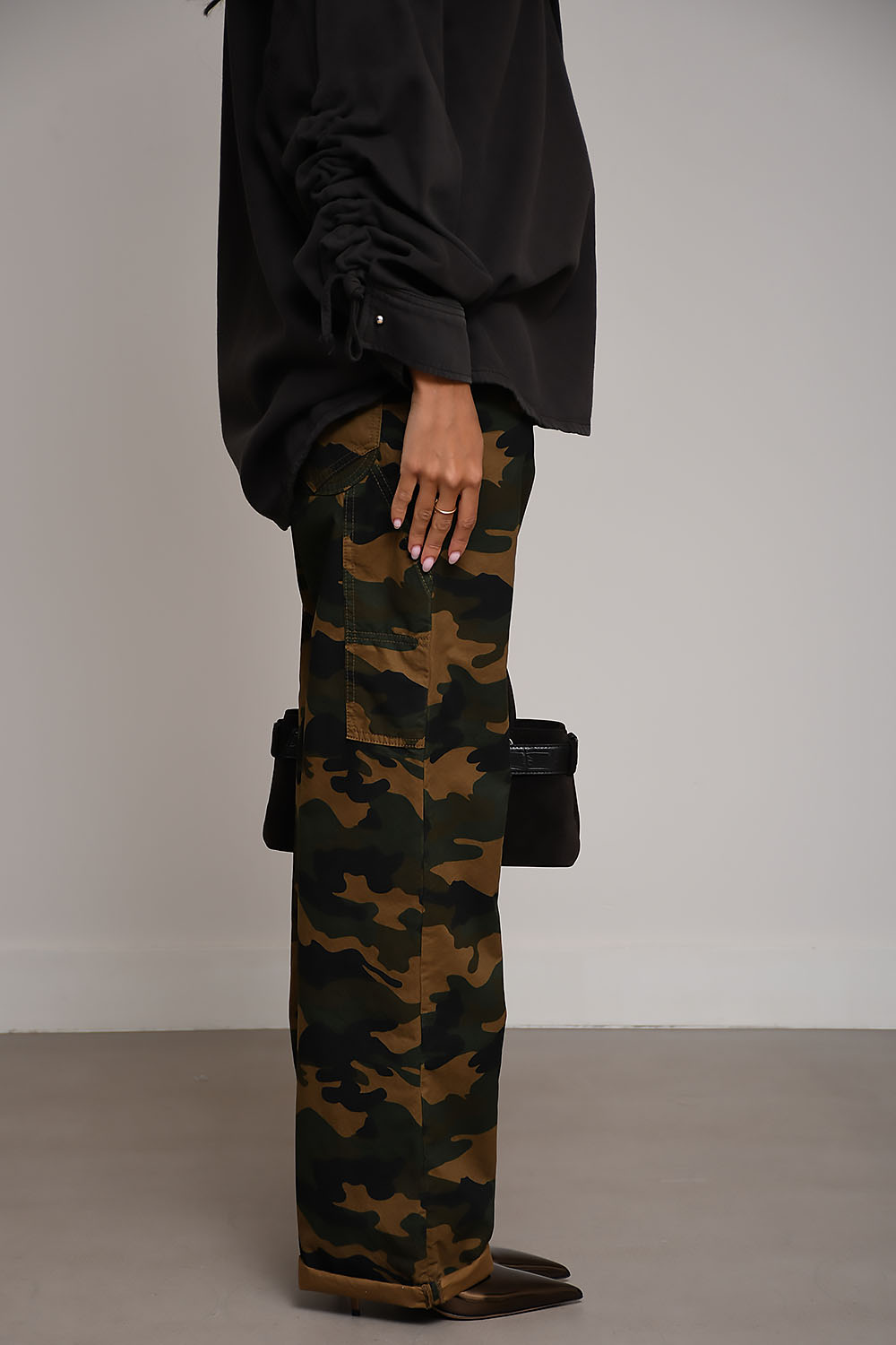 Darkpark - Lisa camouflage print relax fit carpenter jeans