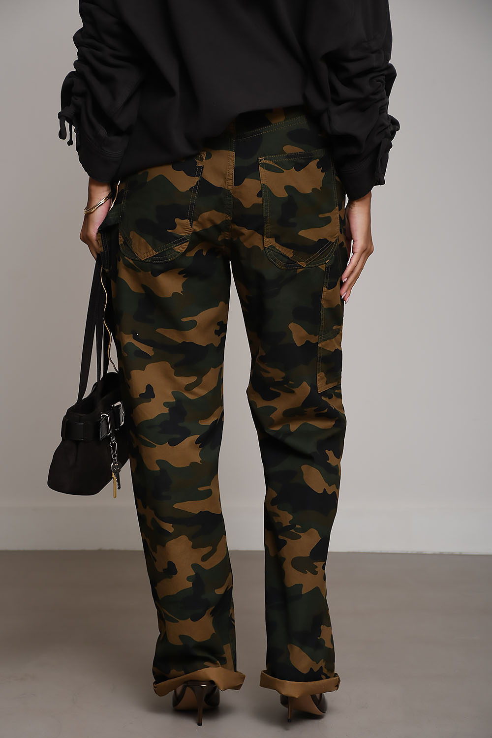 Lisa camouflage print relax fit carpenter jeans