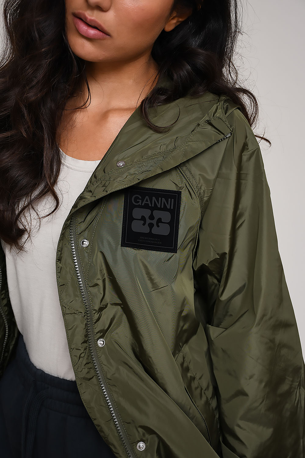 Flyweight nylon jacket