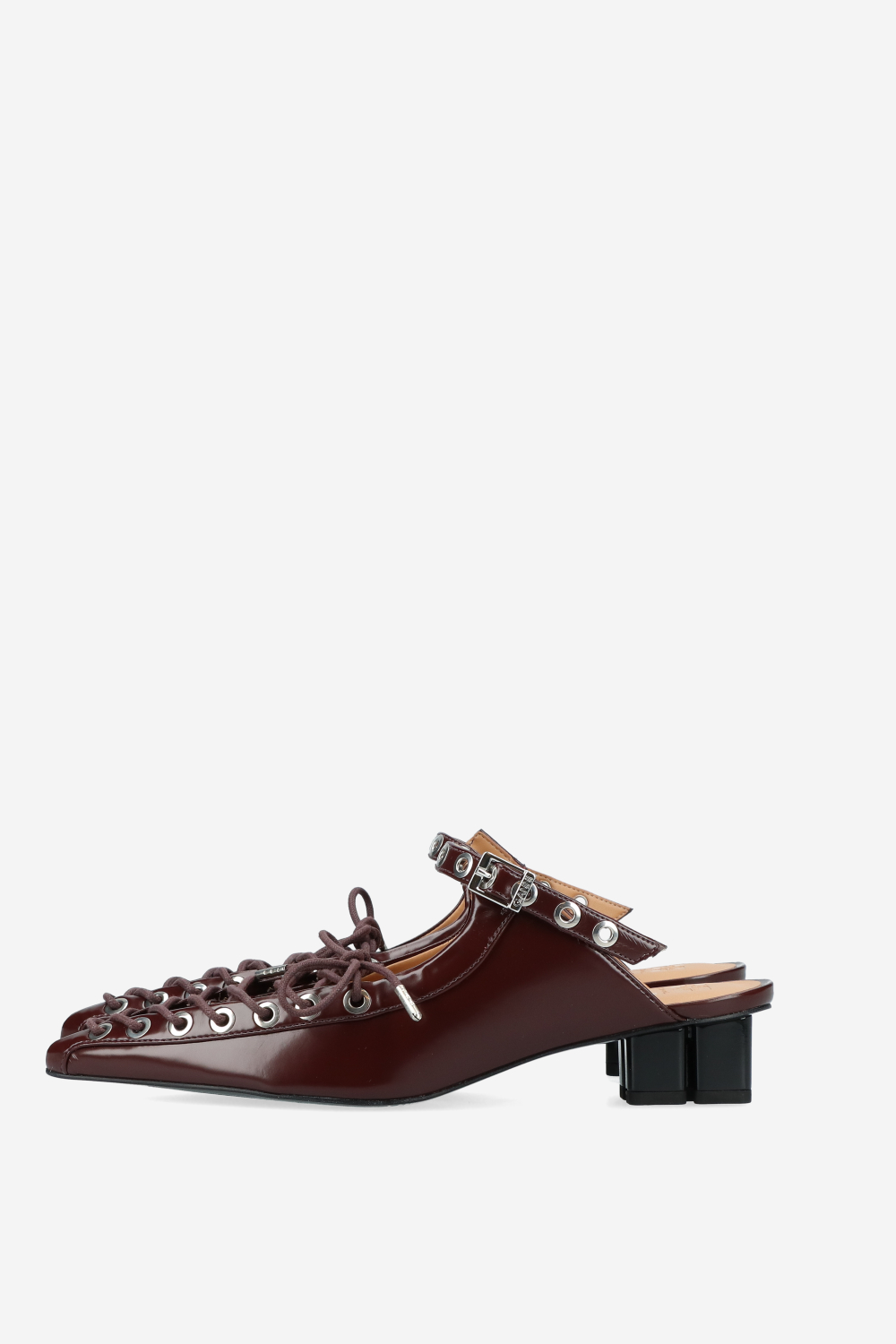 Eyelets lace up oleatex mules