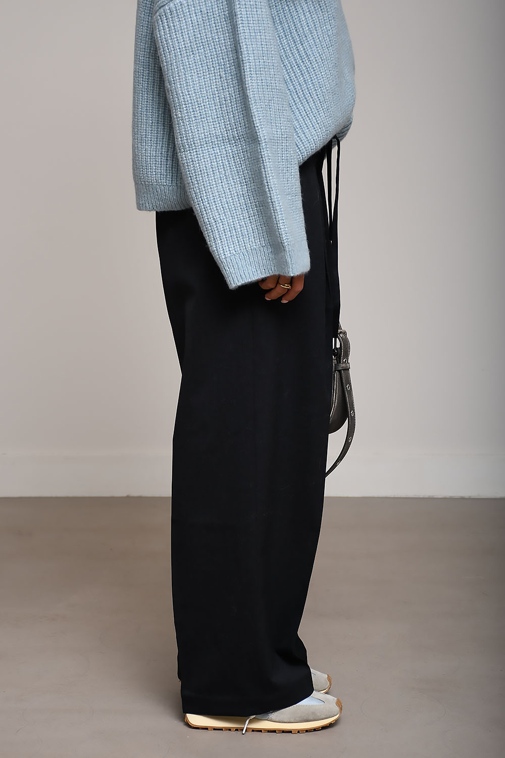 Cordera - Pleated relaxed pants
