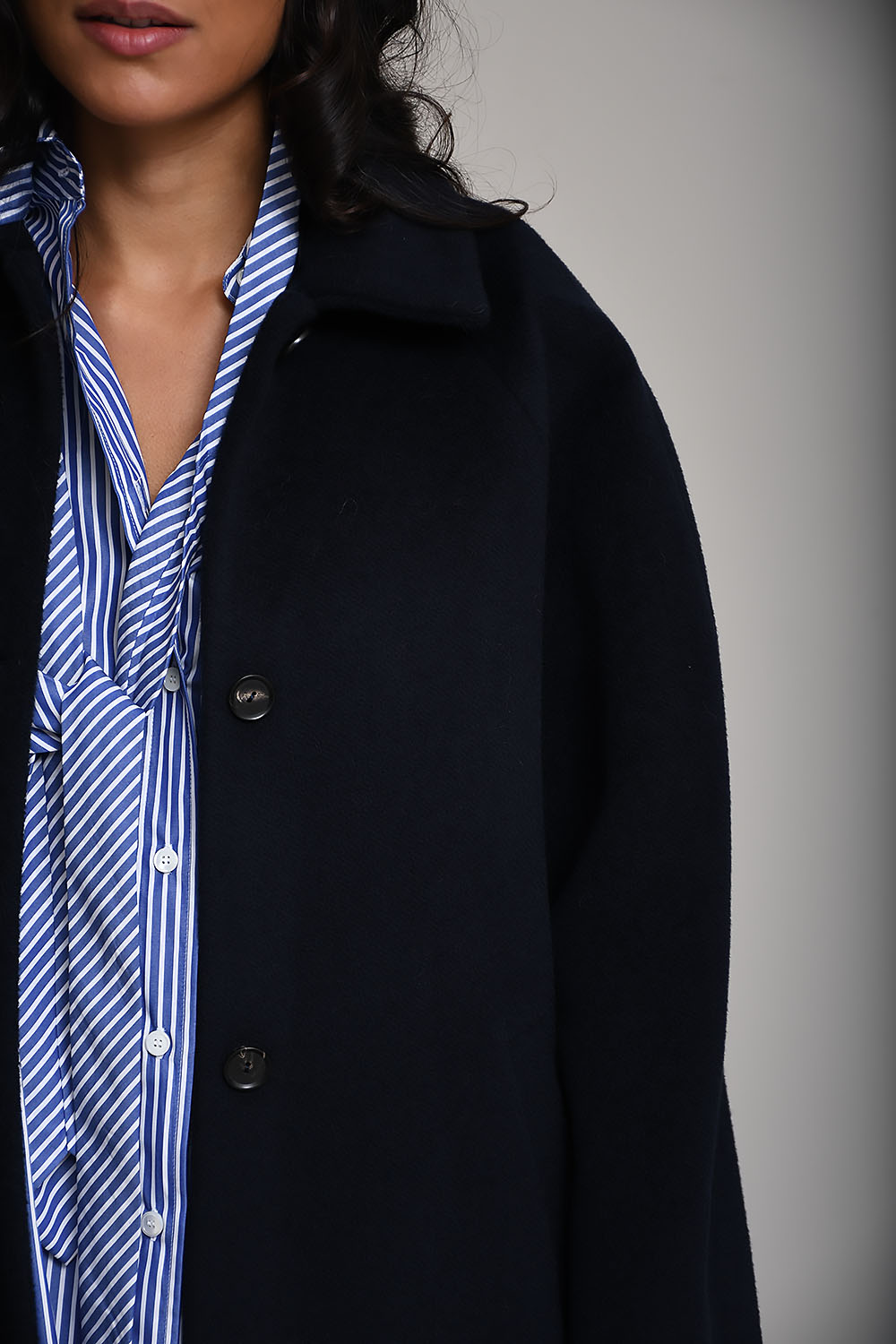 Single-breasted wool coat