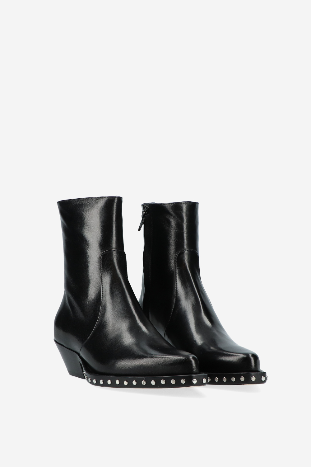 Incomplete leather boots