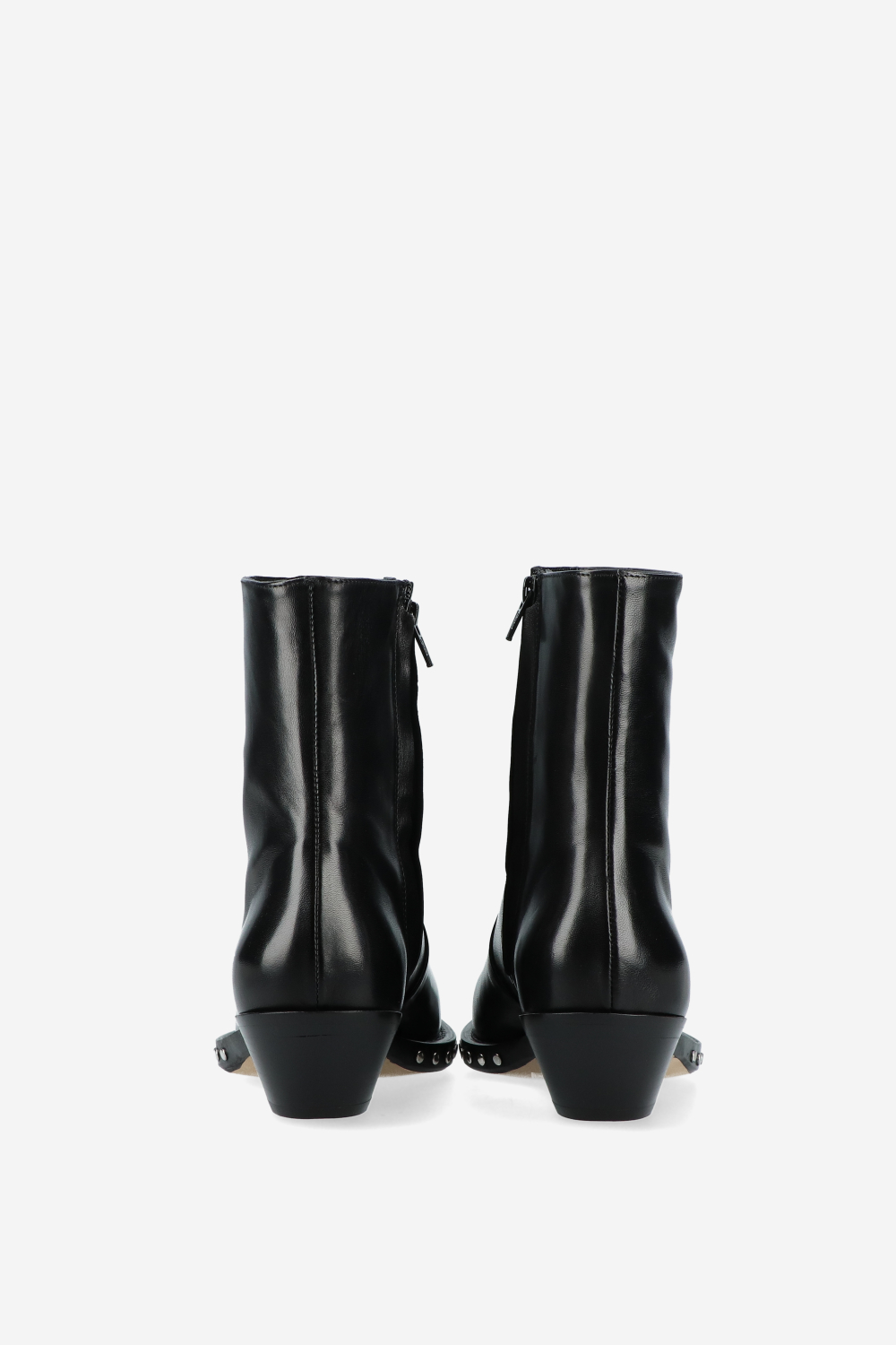 Incomplete leather boots