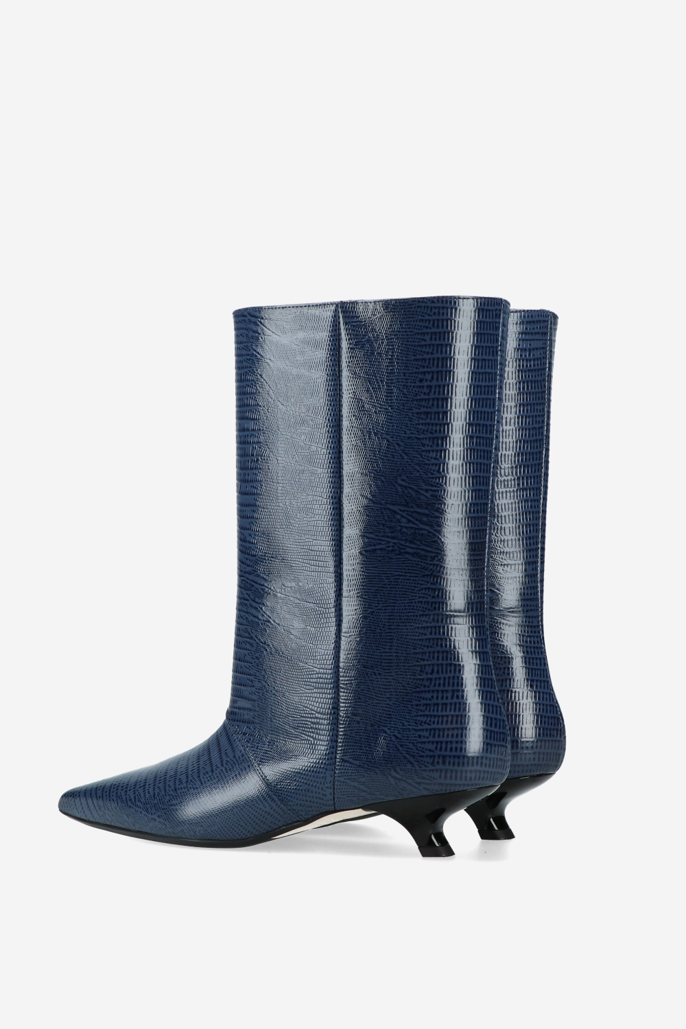 Unforgettable leather boots