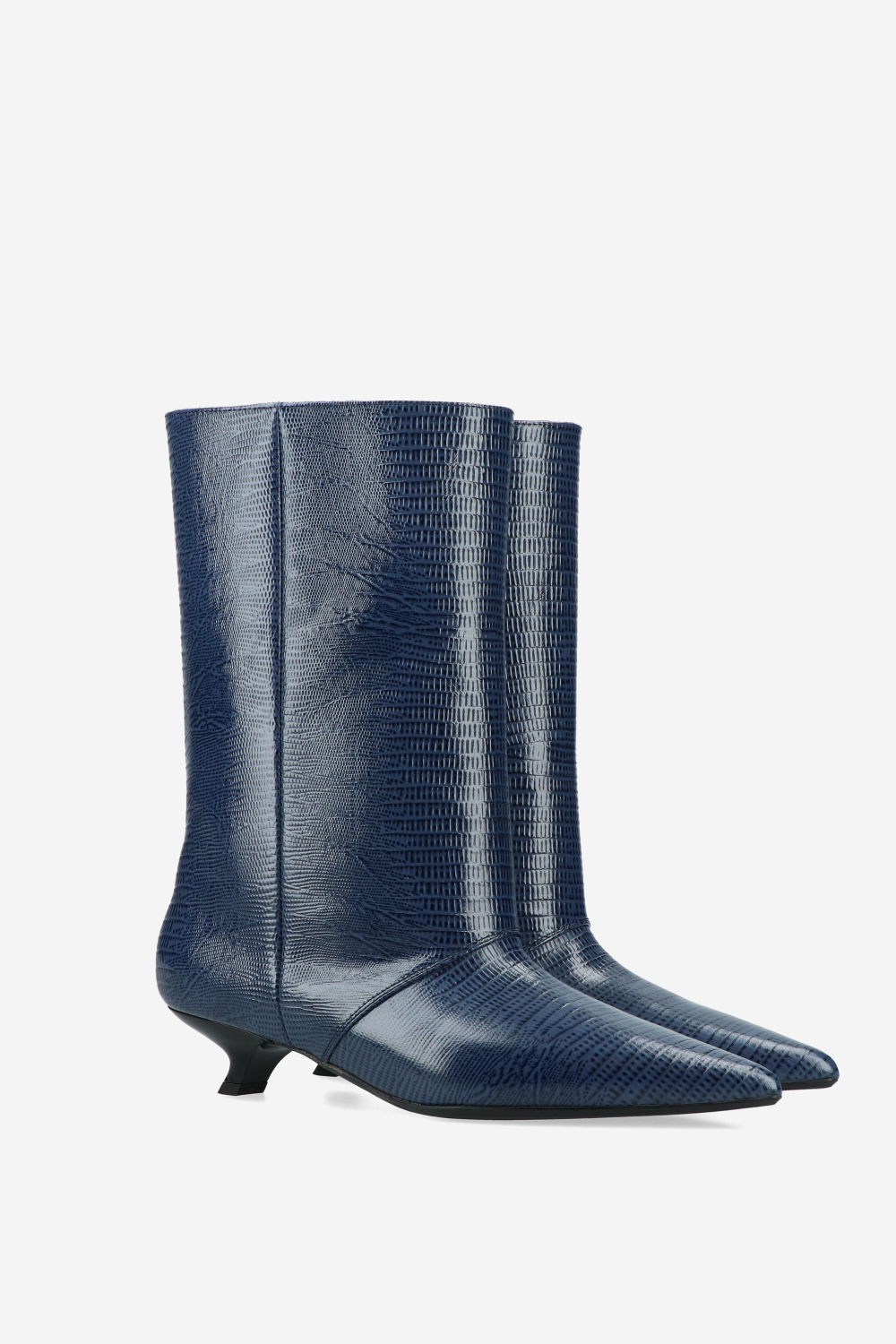 Unforgettable leather boots