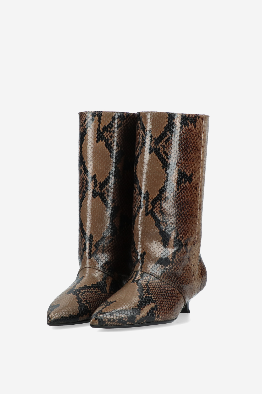 Unforgettable pitone leather boots