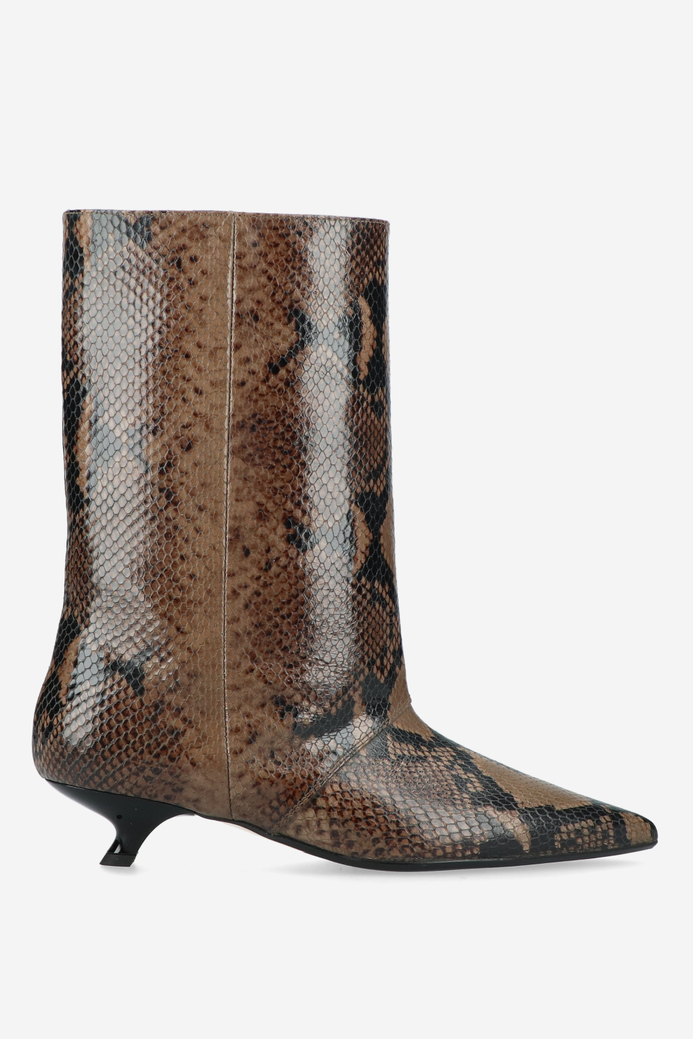 Unforgettable pitone leather boots