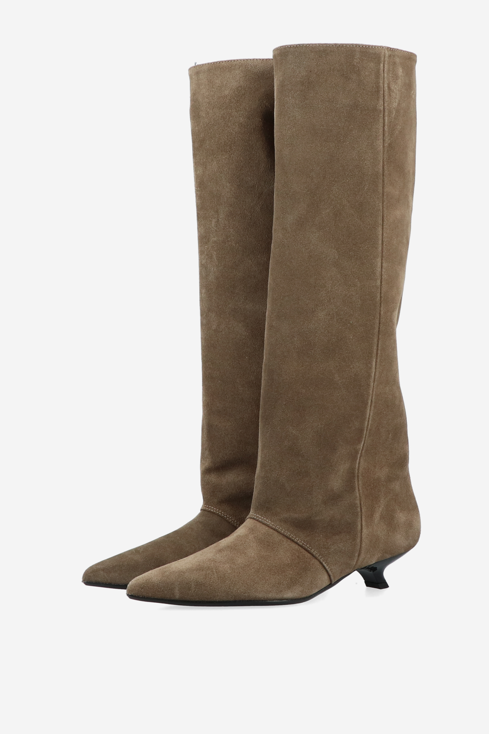 Beggin’ suede boots