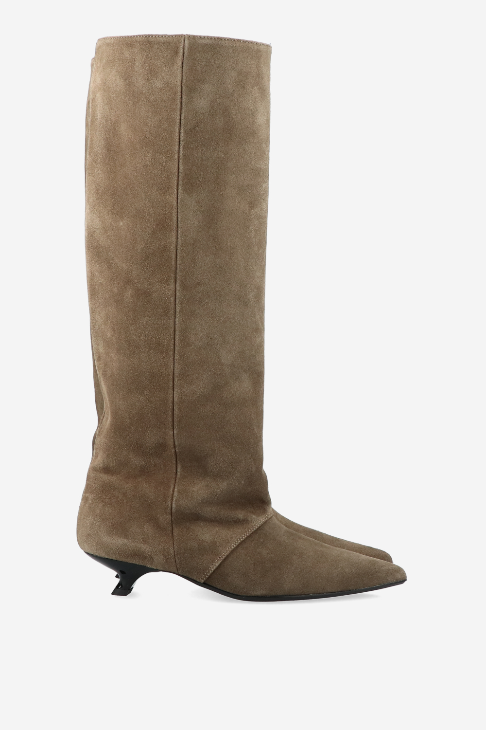 Beggin’ suede boots