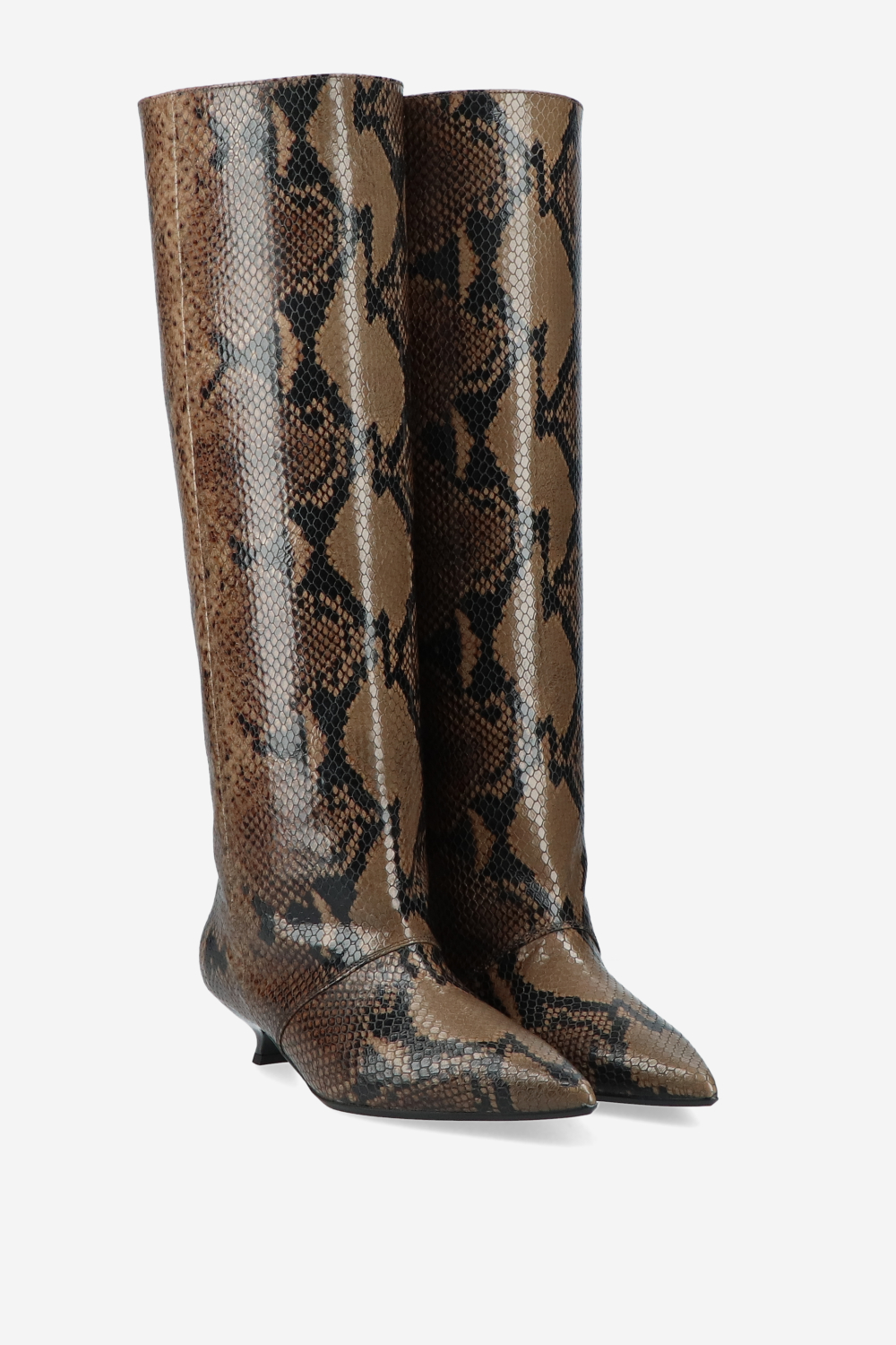 Beggin’ pitone leather boots