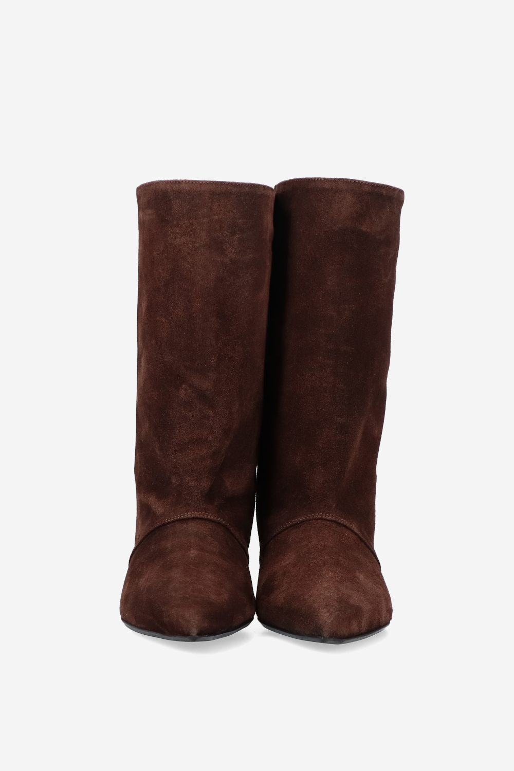 Unforgettable suede boots