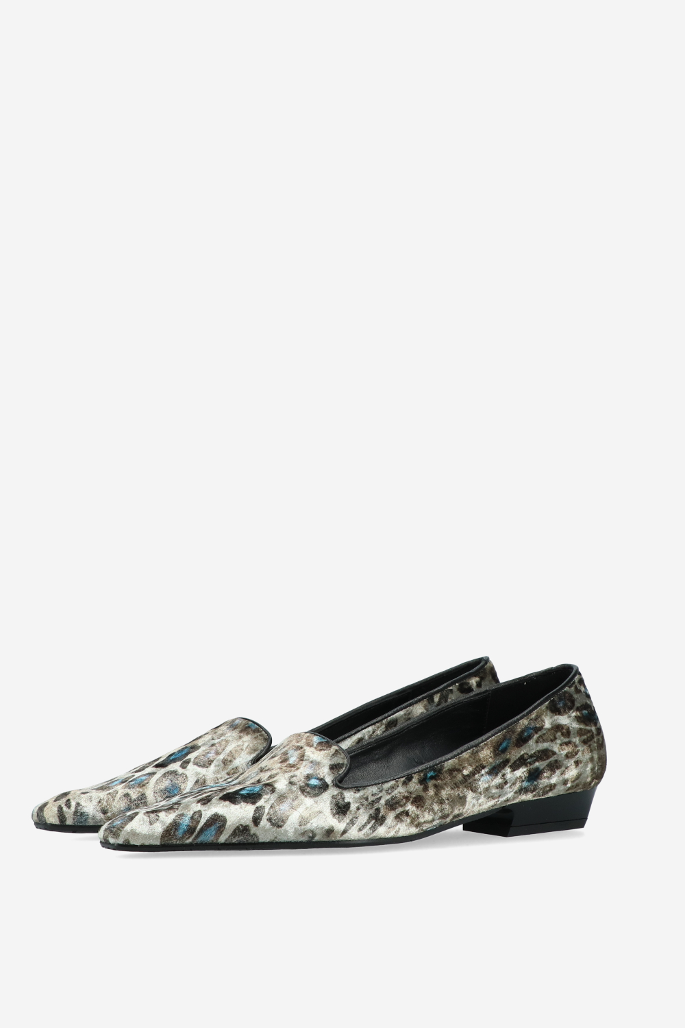 Velvet printed loafers