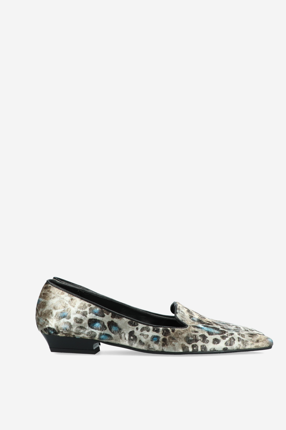 Velvet printed loafers