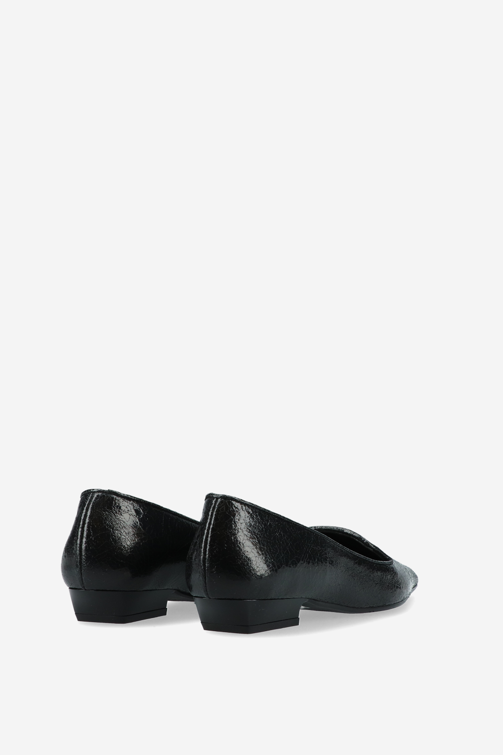 Crinkle leather loafers