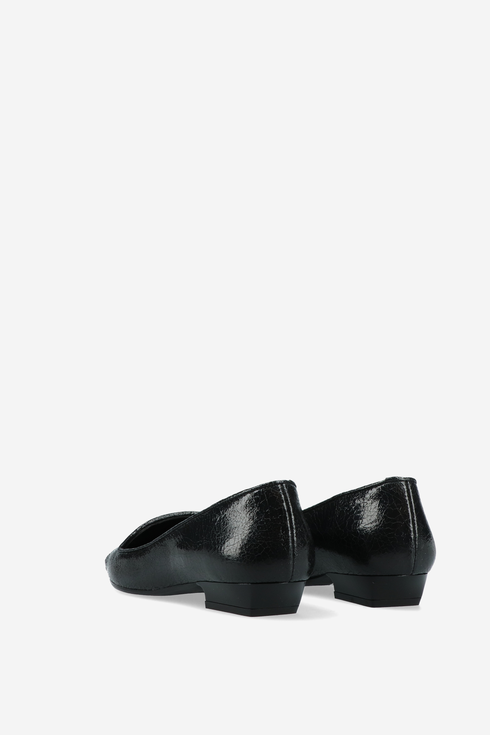 Crinkle leather loafers