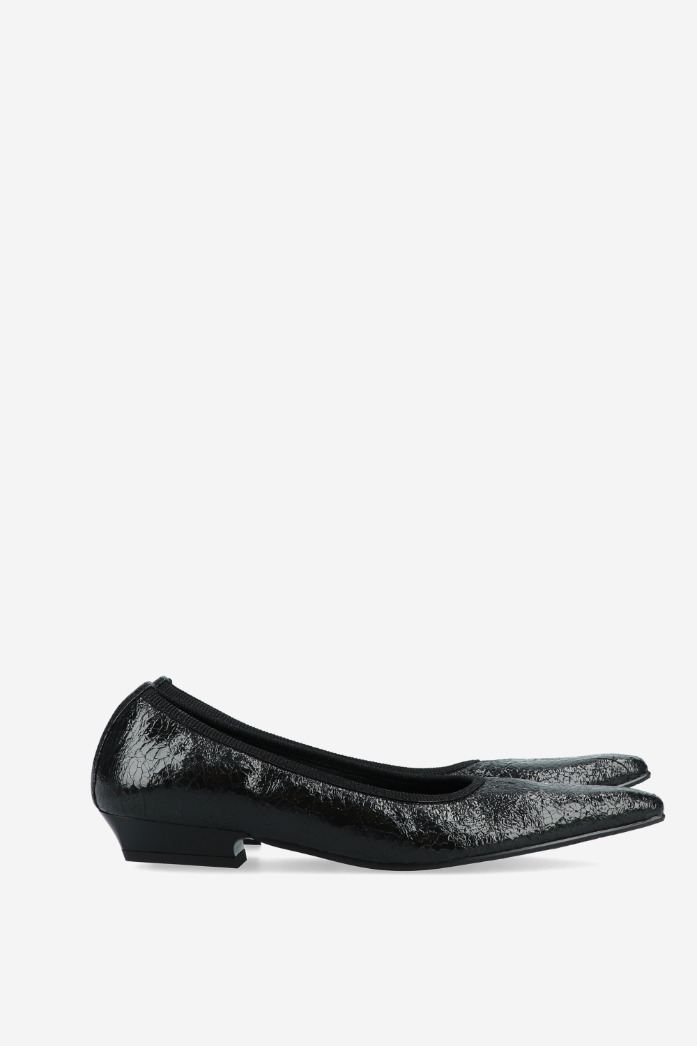 Crinkle leather ballerinas