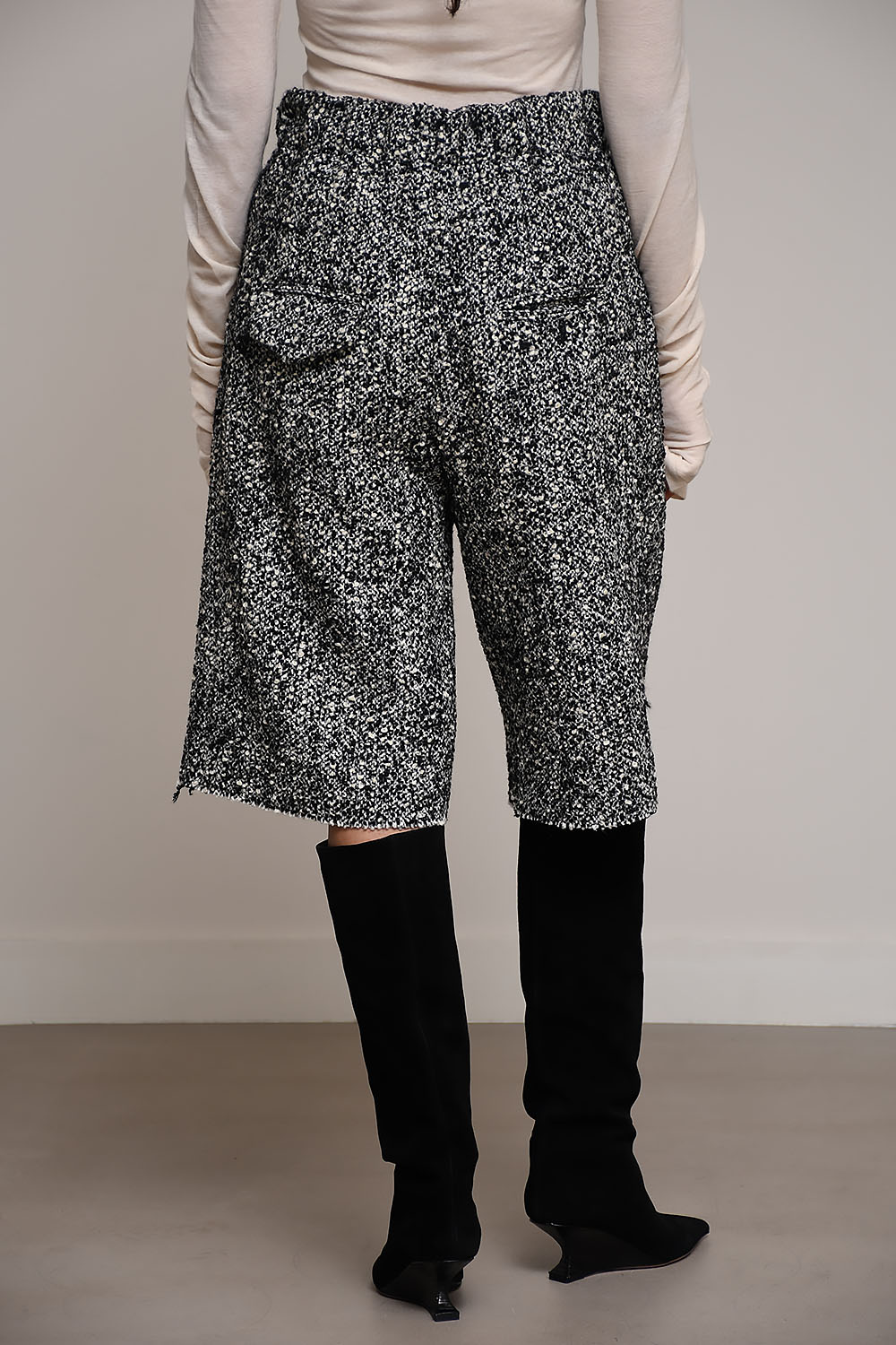 Norma textured wool bermuda