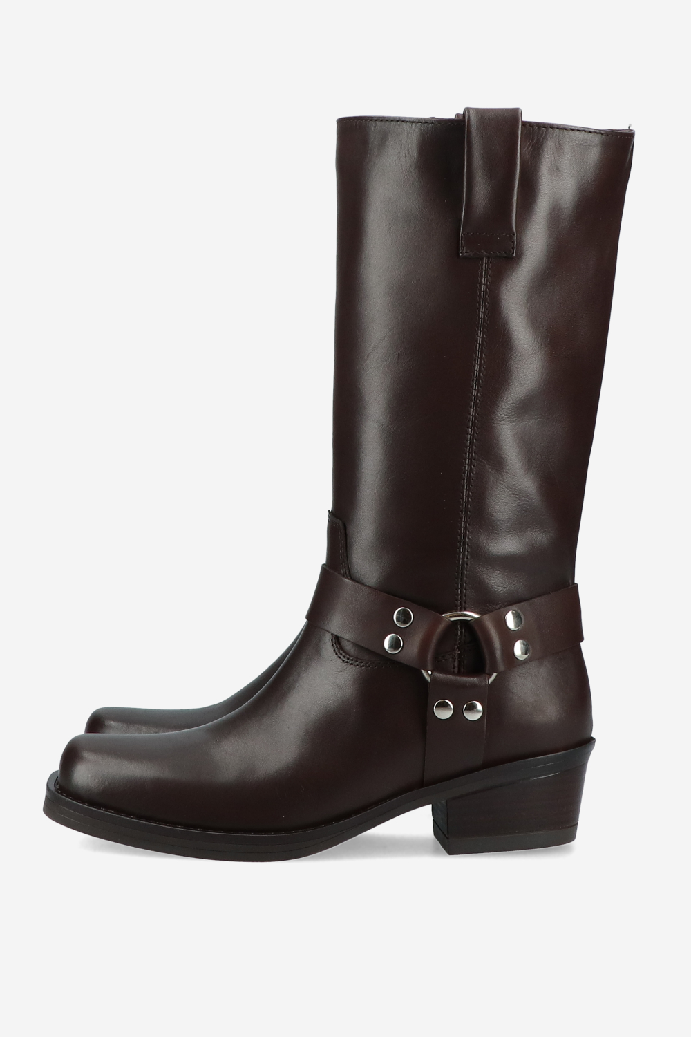 Buckle leather boots