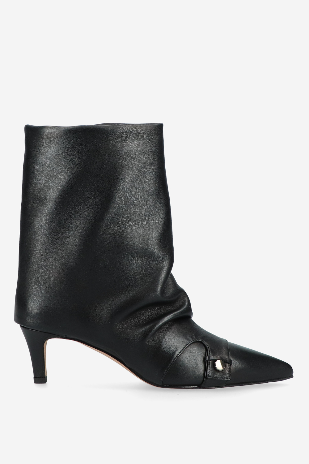 Slouchy leather boots