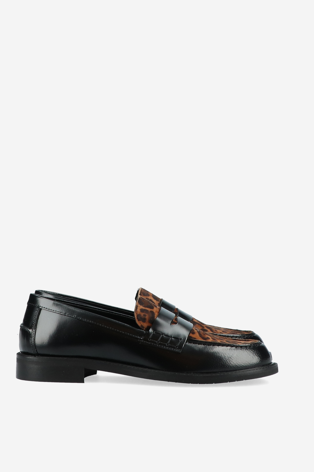 Leather printed suede loafers