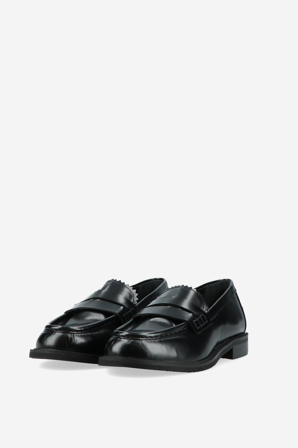 Polished leather loafers