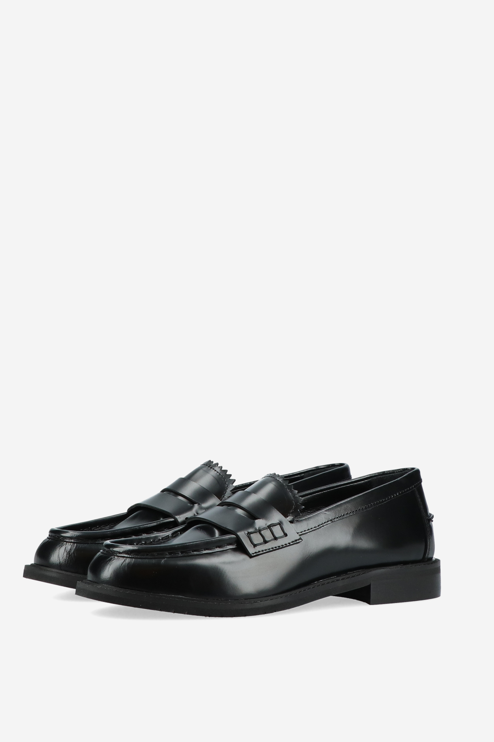 Polished leather loafers