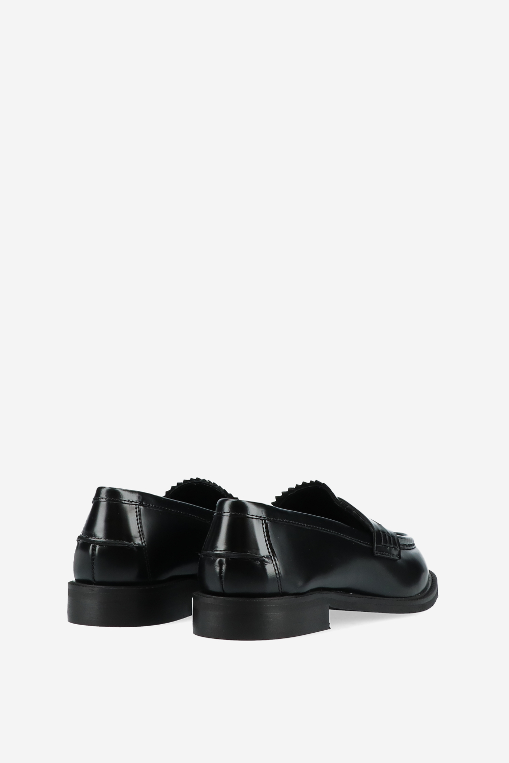 Polished leather loafers