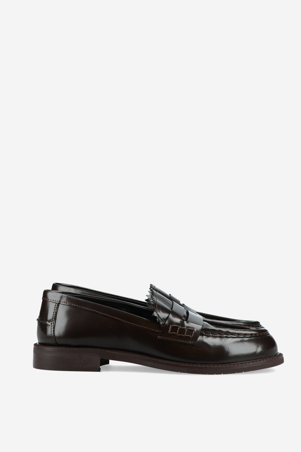 Polished leather loafers