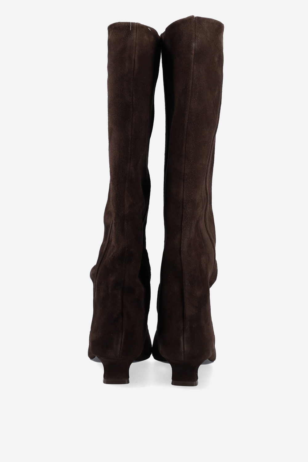 Pointed-toe suede boots