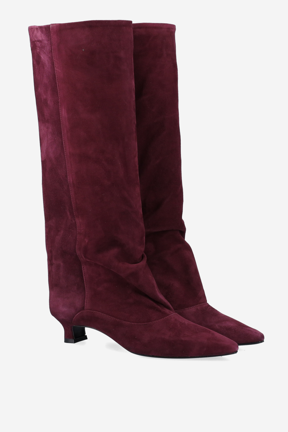 Pointed-toe suede boots