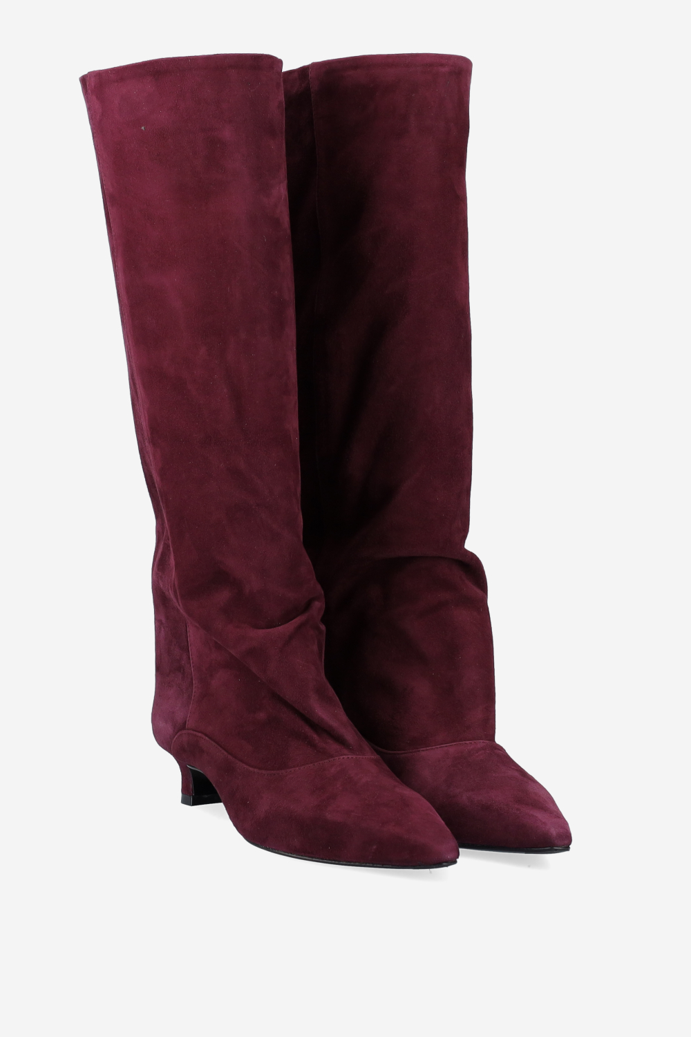 Pointed-toe suede boots