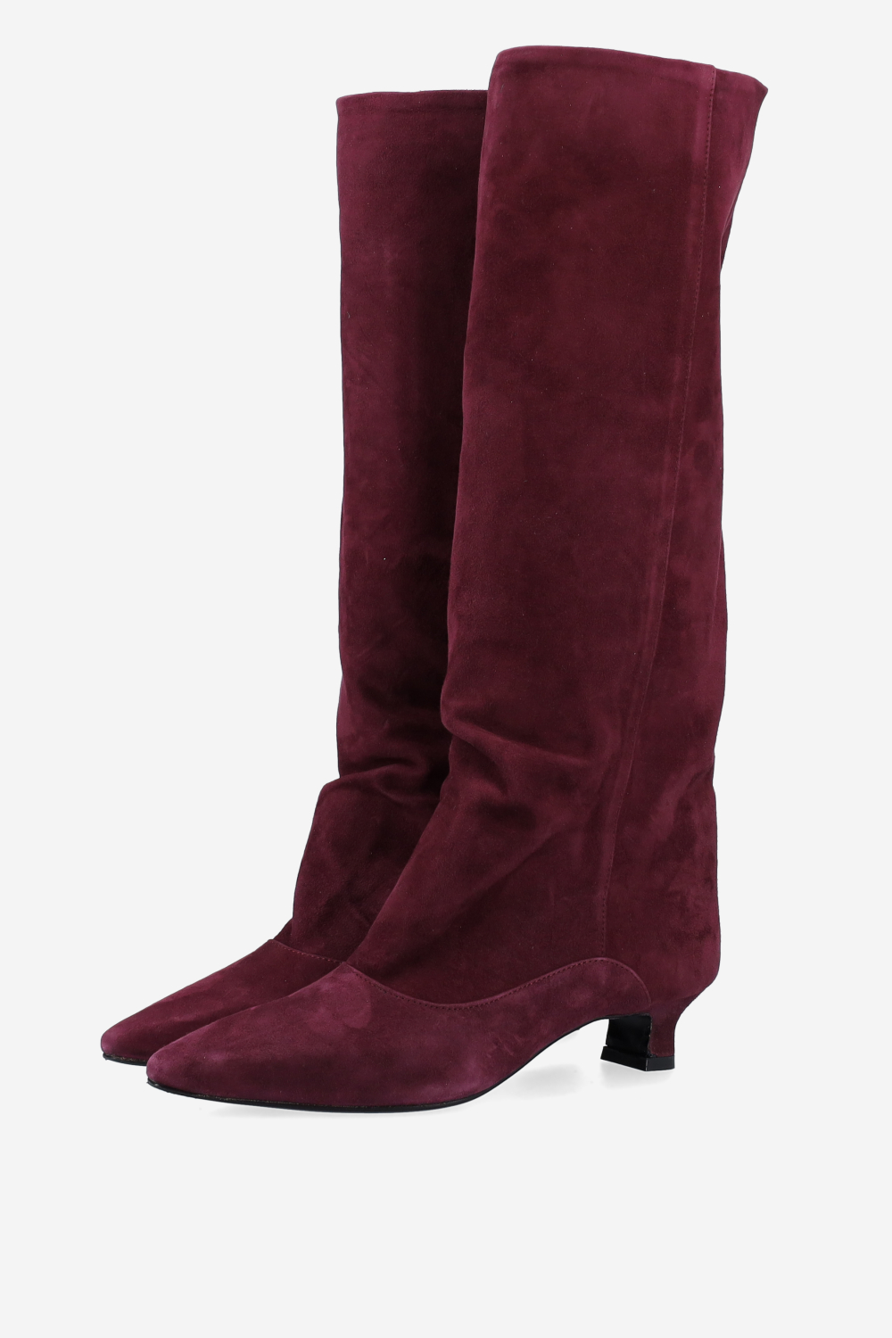 Pointed-toe suede boots