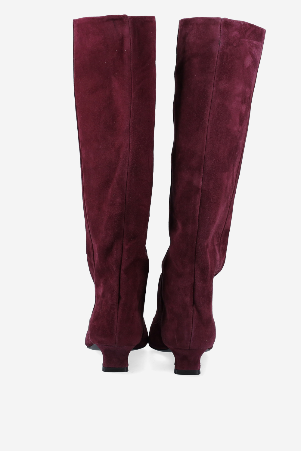 Pointed-toe suede boots