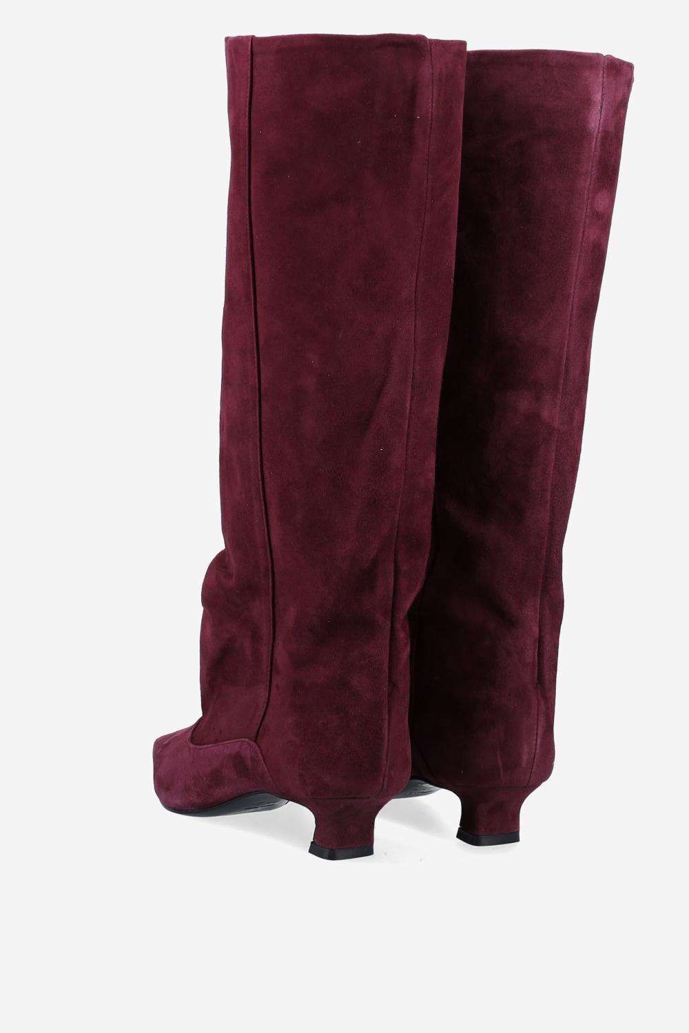 Pointed-toe suede boots