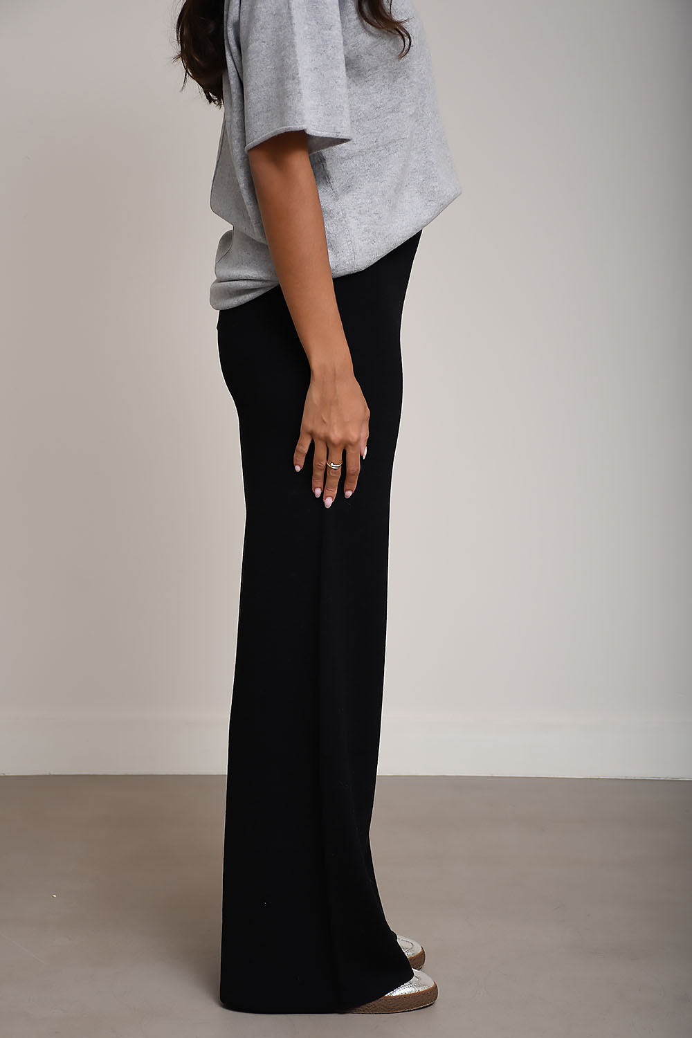 Rhea - Knitted wool/cashmere wide-leg pants