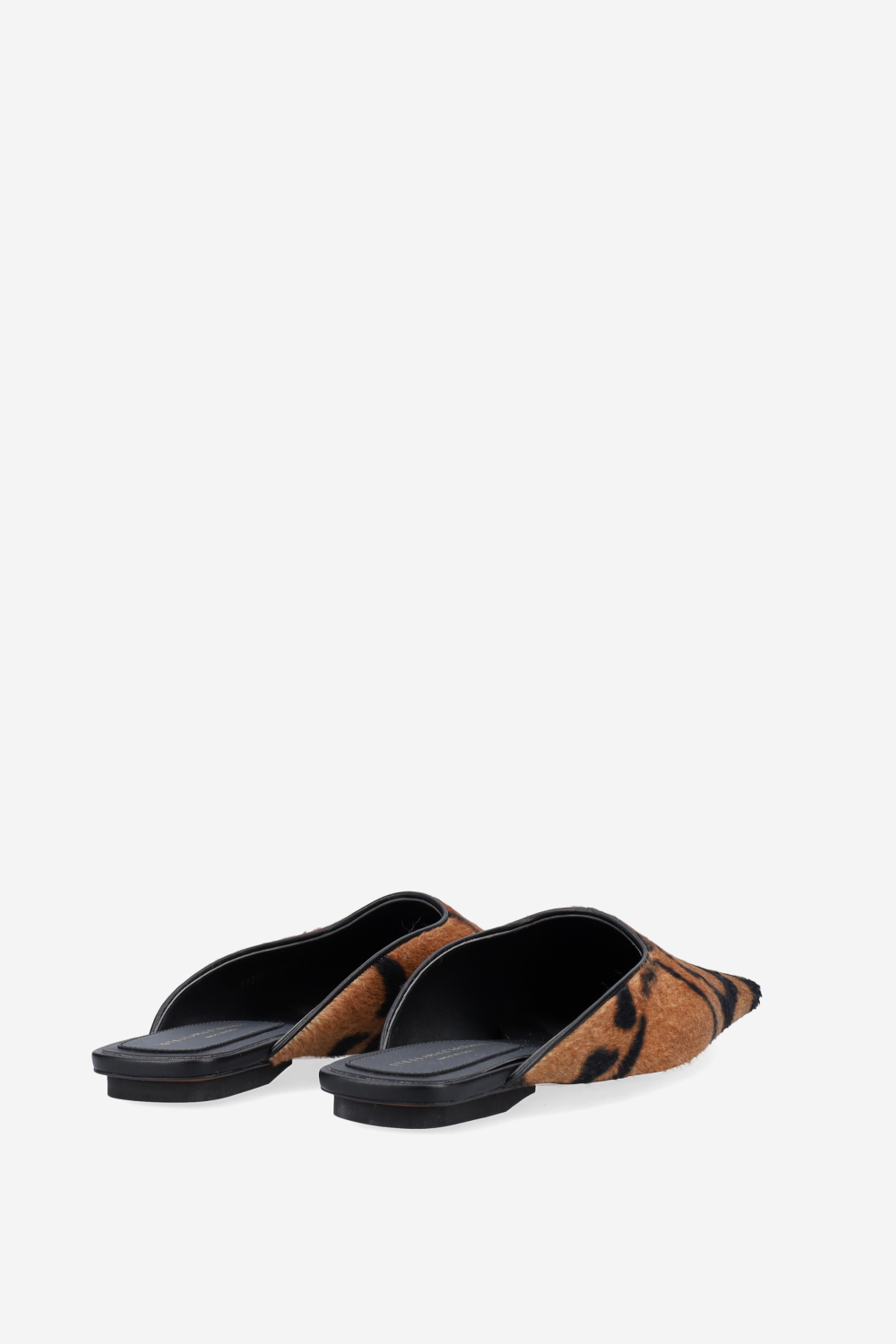 Velvet pattern print mules